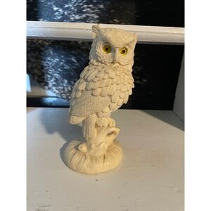 Vintage Owl Figurine Statue Cream Color Detailed Home Decor Shelf Sitter‎